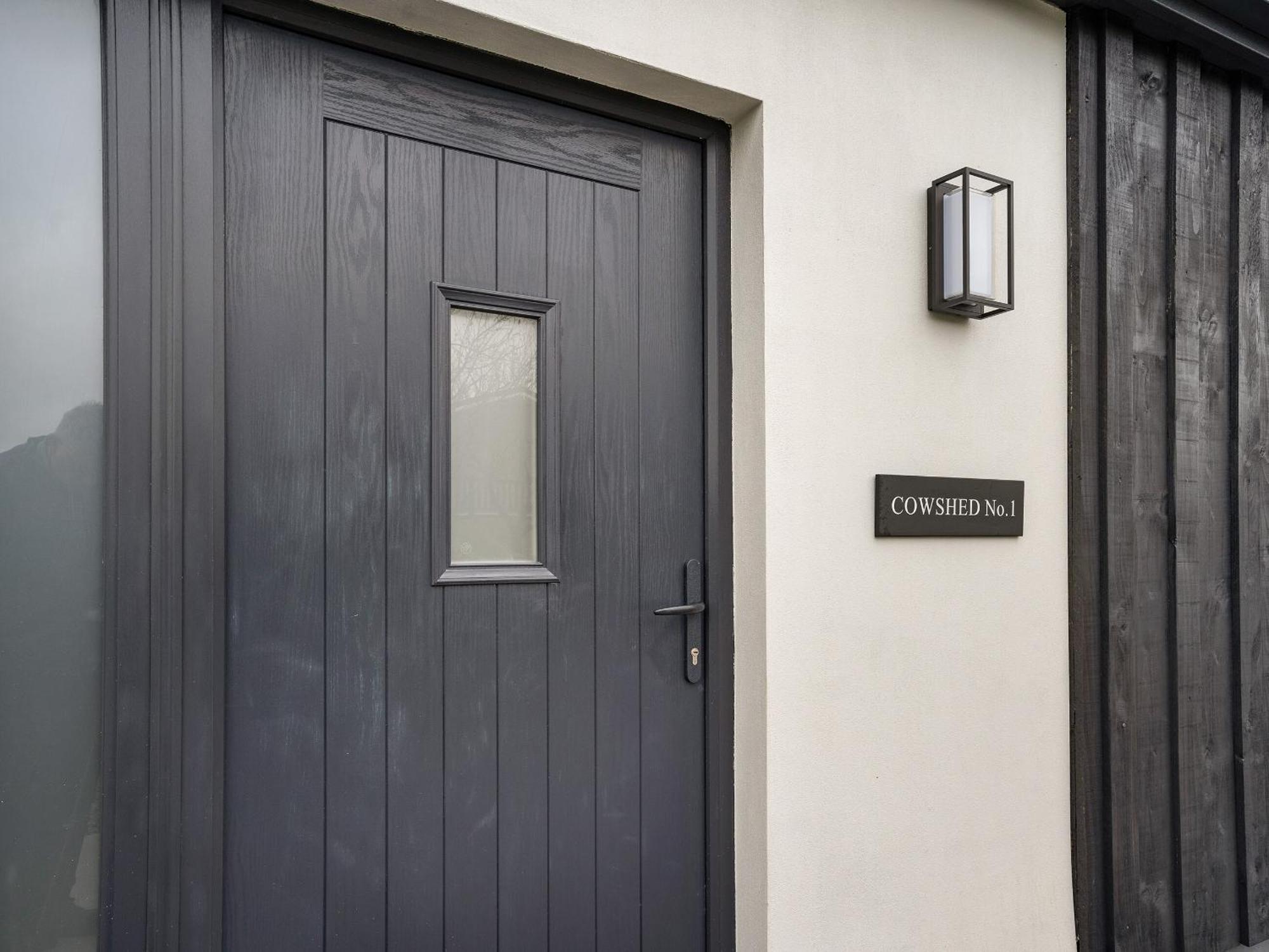 Вилла Cowshed 1 - Uk35456 Whitland Экстерьер фото