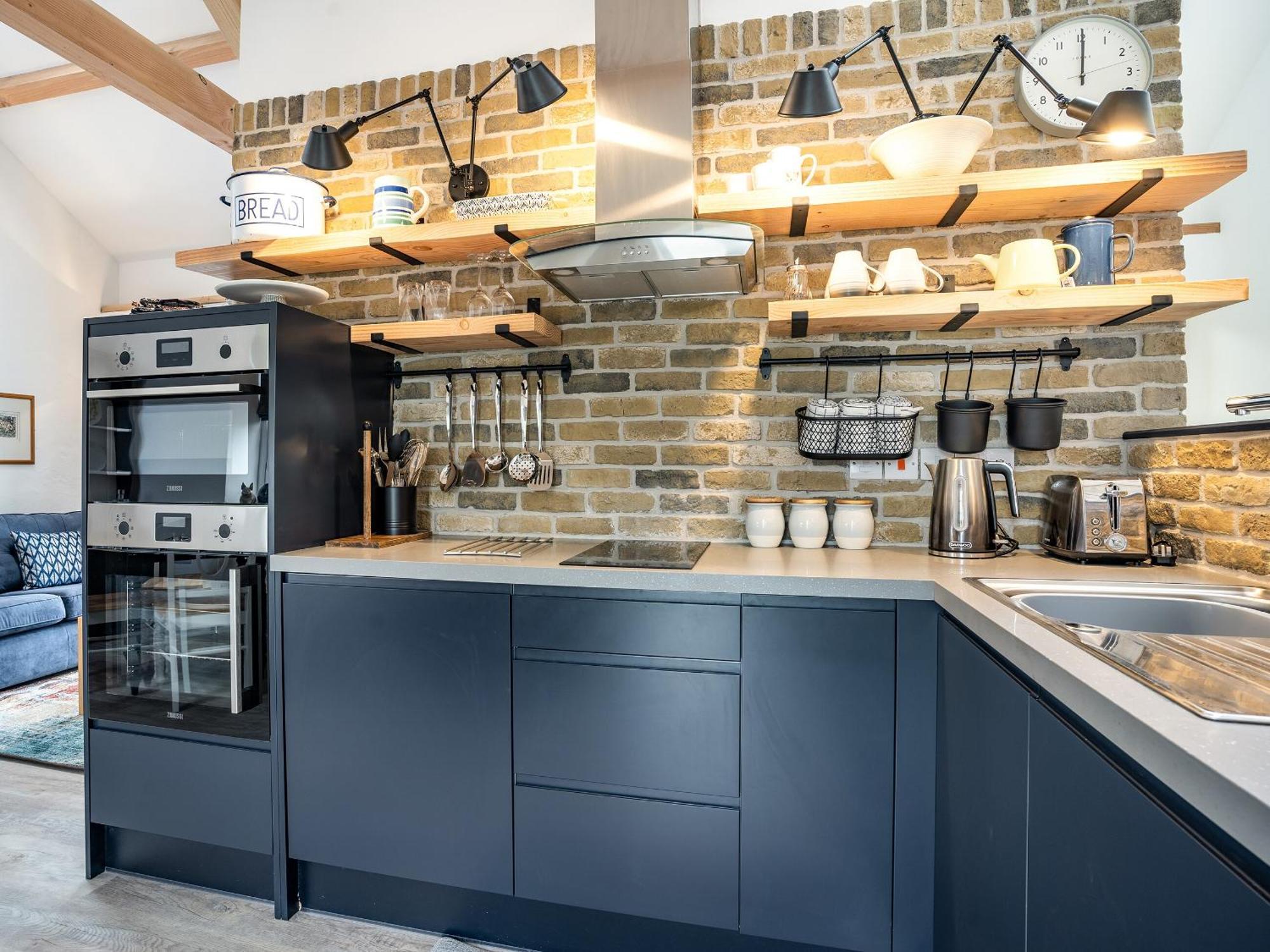 Вилла Cowshed 1 - Uk35456 Whitland Экстерьер фото