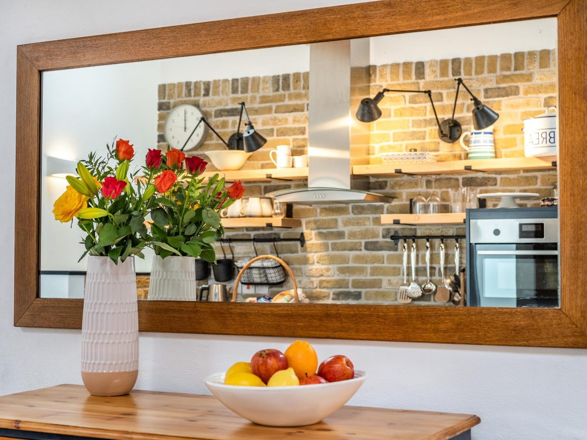 Вилла Cowshed 1 - Uk35456 Whitland Экстерьер фото